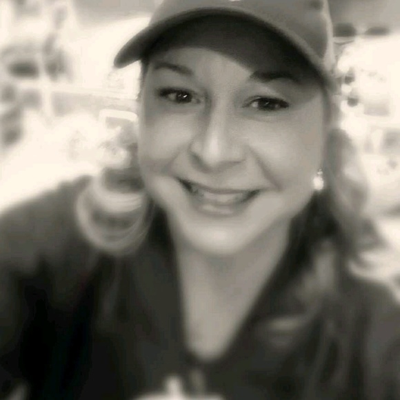 Meet your Posher, Jody - Picture 1 of 1